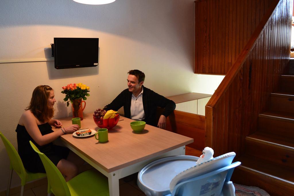 Hotel Vvf Les Ecrins Champsaur Saint-Bonnet-en-Champsaur Pokój zdjęcie